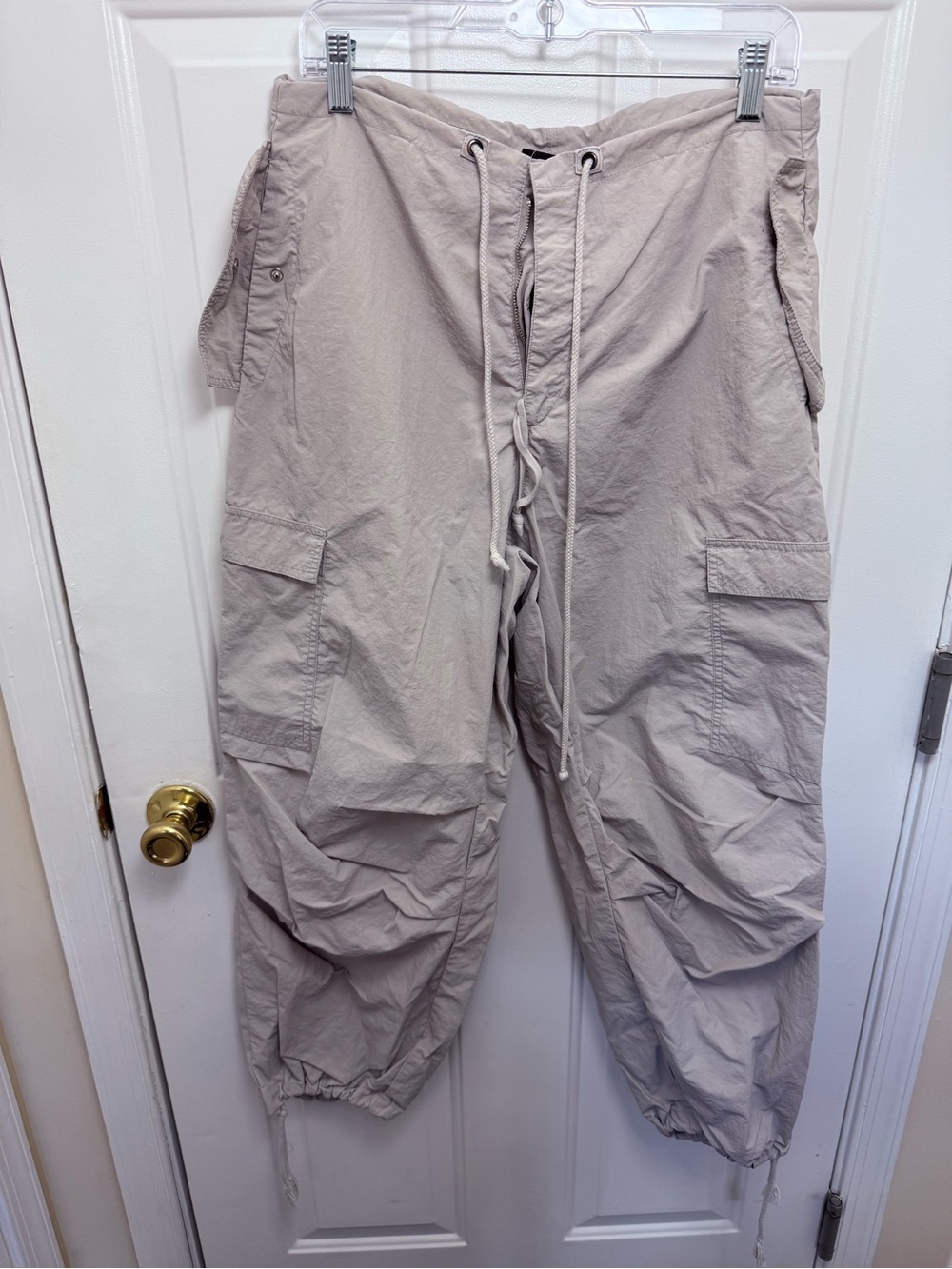 Local European Gray Cargo Parachute Pants Size XS/S *broken zipper Gorpcore